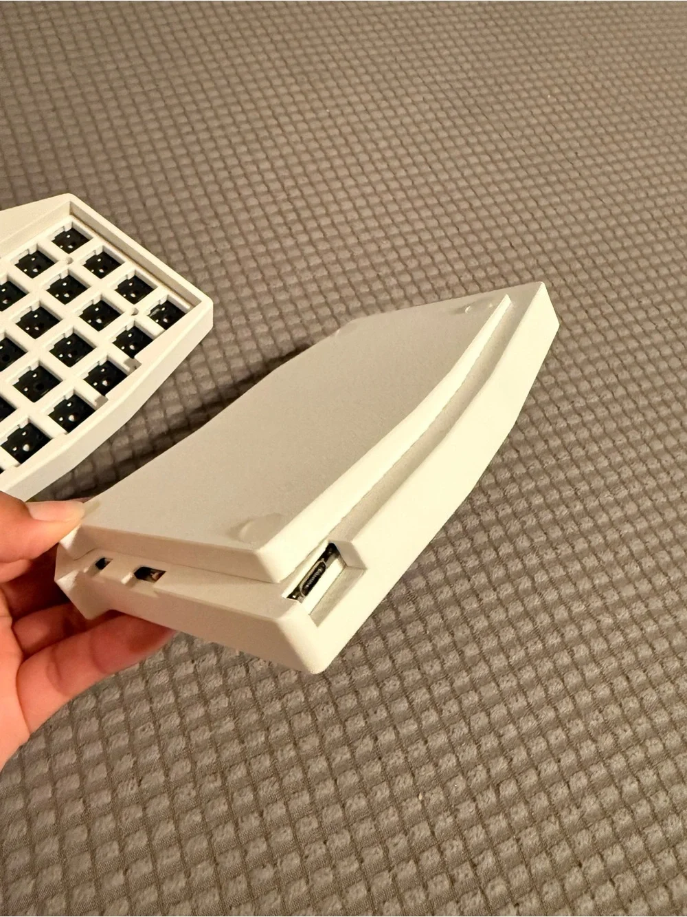 Ergonomic Split Mechanical Keyboard  - White